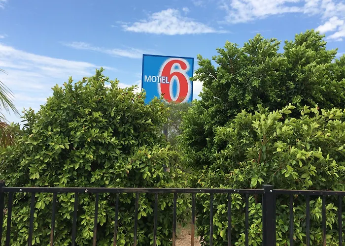 Americas Value Hotel 4*