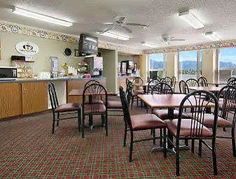 Americas Value Hotel